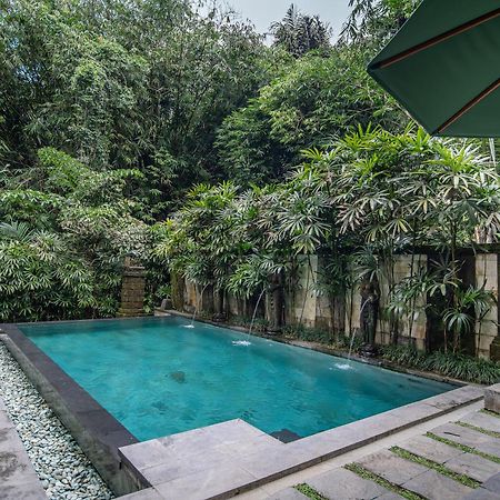 D'Legon Luxury Villas Ubud Extérieur photo