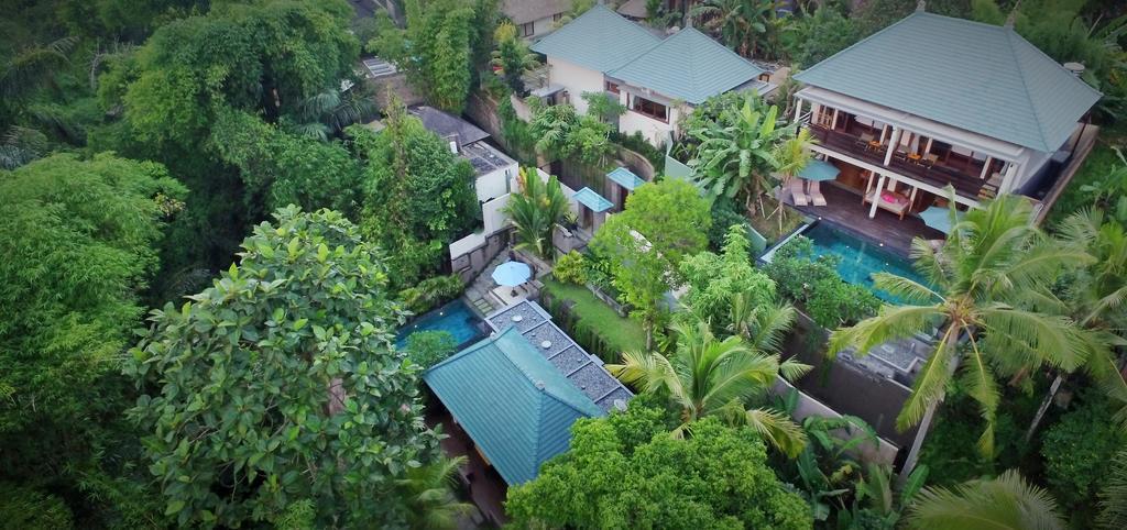 D'Legon Luxury Villas Ubud Extérieur photo