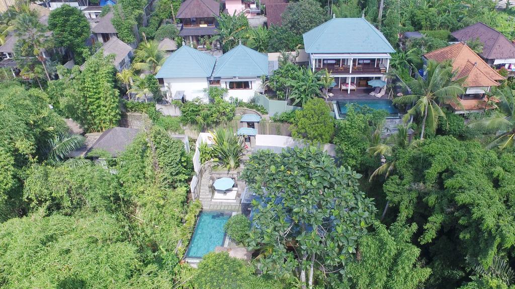 D'Legon Luxury Villas Ubud Extérieur photo